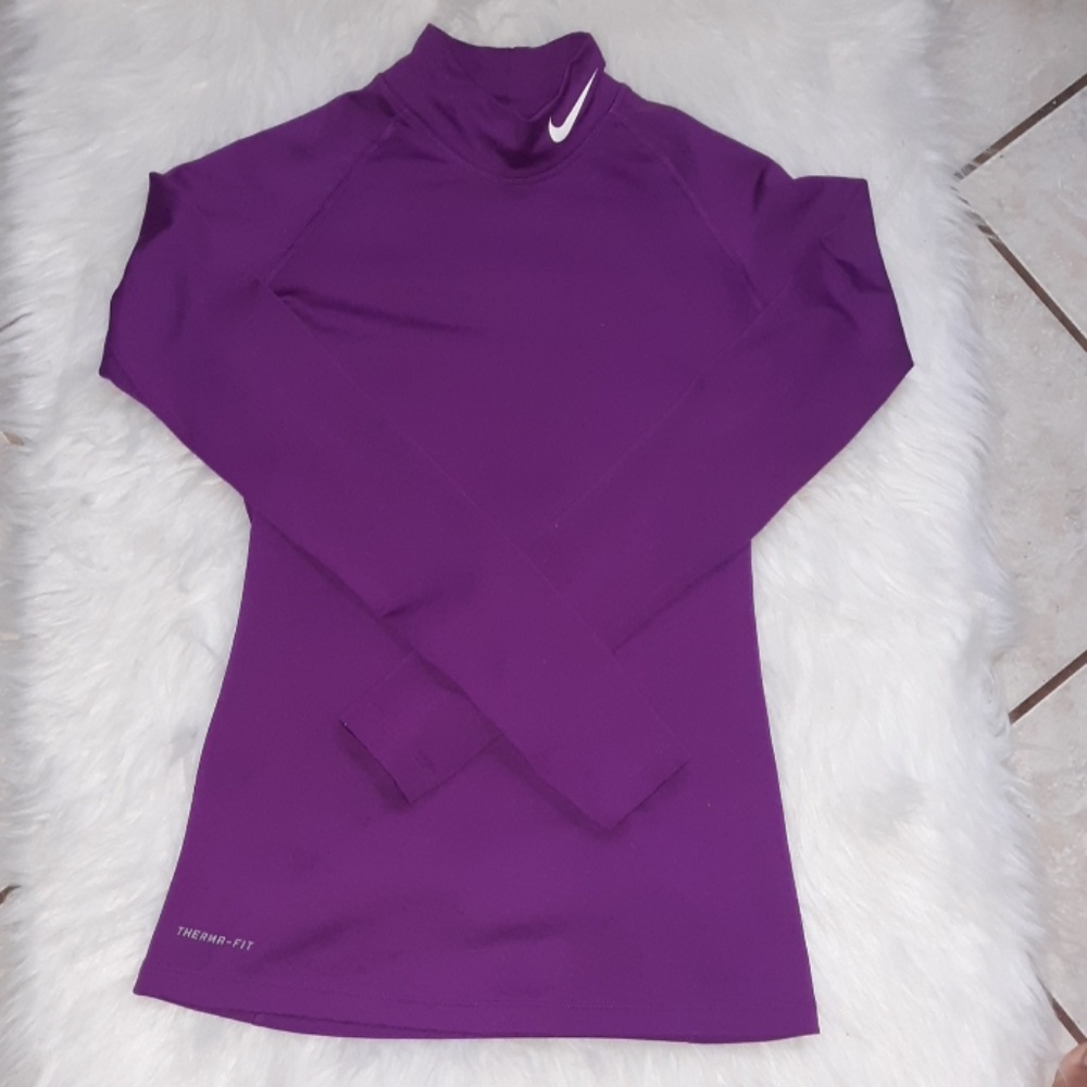 ***3 for 25***Therma fit nike shirt